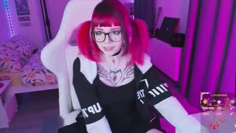 Yumi 3 online show from 03-26-26, 08:36