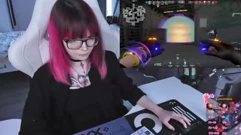 Yumi 3 online show from 06-18-26, 09:14