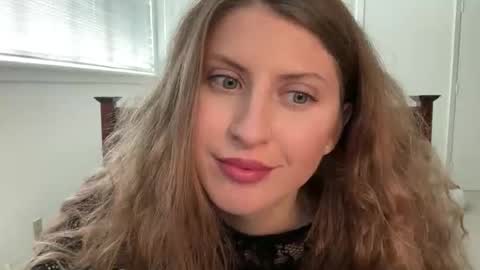 yumiandwolf online show from 03-08-26, 08:45