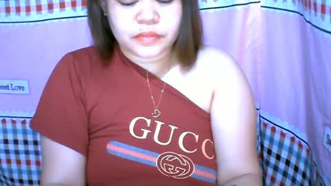 Snapshot of yumie_pussyx chatting on 06-23-26, 09:35 Yumie online show from 06-23-26, 09:35