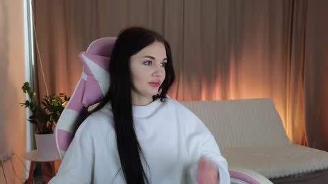 yumieast online show from 01-15-26, 07:57