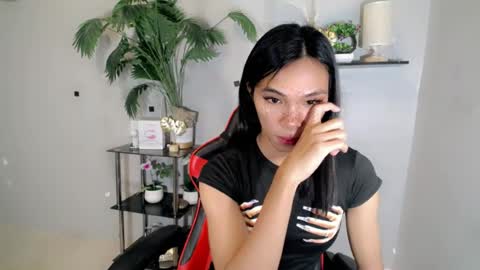 CALL ME YUMLEXX online show from 07-23-26, 09:35