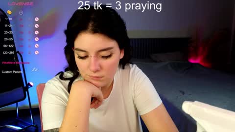 YumemiyaYumi online show from 12-18-24, 12:21