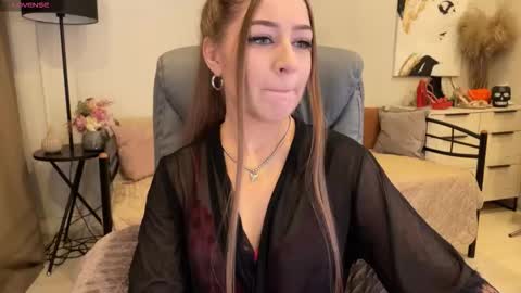 Yummy Jane online show from 10-23-25, 01:05