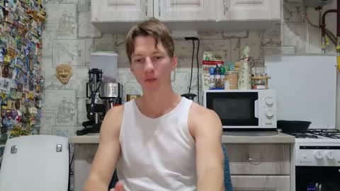 Snapshot of yummyalexxx chatting on 11-30-25, 04:55 Alex online show from 11-30-25, 04:55