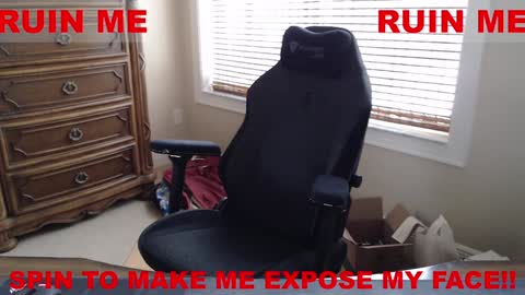 Snapshot of yummydickmilk chatting on 12-24-24, 03:58 yummydickmilk online show from 12-24-24, 03:58