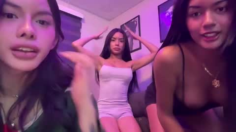 Snapshot of yummyrenalyn chatting on 02-14-25, 07:54 Goddes Renalyn online show from 02-14-25, 07:54