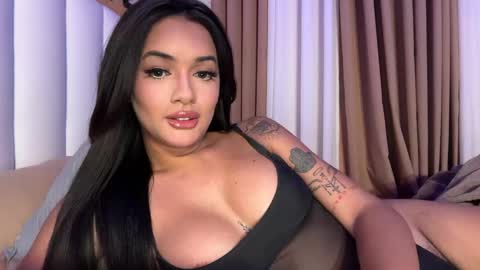 Snapshot of yummyrenalyn chatting on 11-11-25, 09:37 Goddes Renalyn online show from 11-11-25, 09:37