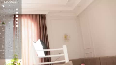 Snapshot of yuna_leen chatting on 12-02-25, 06:08 yuna_leen online show from 12-02-25, 06:08