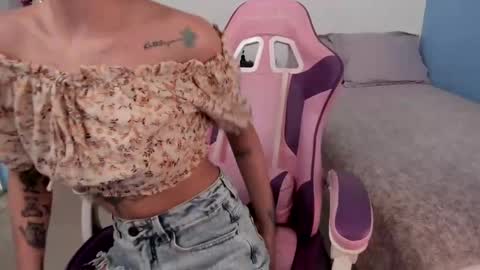 Snapshot of yunablack chatting on 12-10-24, 07:22 Yuna online show from 12-10-24, 07:22