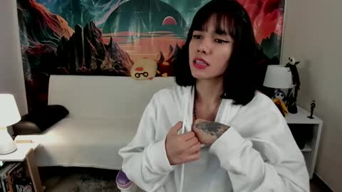 Snapshot of yunablack chatting on 10-07-25, 02:58 Yuna online show from 10-07-25, 02:58