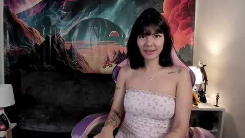 Snapshot of yunablack chatting on 10-20-25, 03:01 Yuna online show from 10-20-25, 03:01