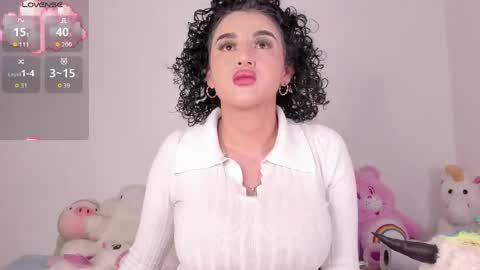 Snapshot of yunahott_ chatting on 05-17-26, 04:32 yunahott_ online show from 05-17-26, 04:32