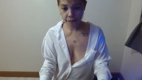 Snapshot of yunahuntrixx chatting on 05-30-26, 10:34 yunahuntrixx online show from 05-30-26, 10:34