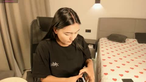 Yuna online show from 11-06-25, 07:15