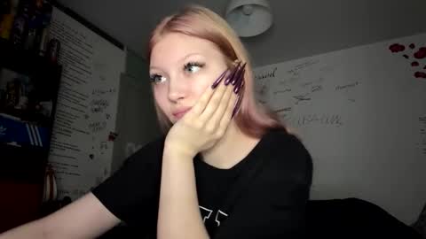 Snapshot of yunarosee chatting on 01-09-26, 09:34 yunarosee online show from 01-09-26, 09:34