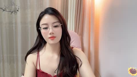 YunEr online show from 12-06-24, 02:38