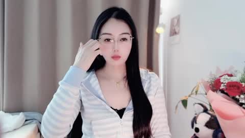 Snapshot of yuner0715 chatting on 04-25-26, 04:59 YunEr online show from 04-25-26, 04:59