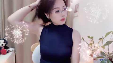 Snapshot of yuner0715 chatting on 06-28-26, 02:12 YunEr online show from 06-28-26, 02:12