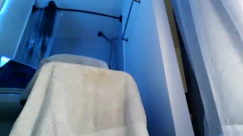 yung3587 online show from 12-11-24, 07:57