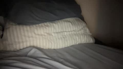 Snapshot of yungbull06 chatting on 01-18-26, 05:33 Yung Bull online show from 01-18-26, 05:33