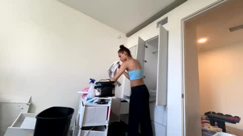 BbyTSSLut online show from 10-02-25, 10:17