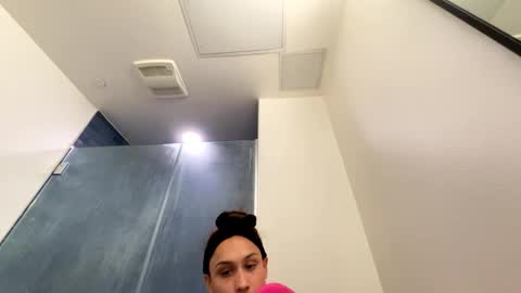 BbyTSSLut online show from 10-07-25, 11:13