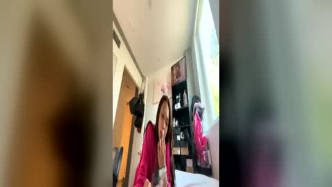 BbyTSSLut online show from 06-12-26, 11:14