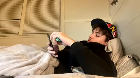 yungstudbev online show from 02-02-25, 10:39