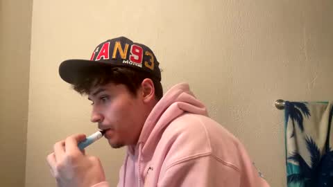 yungstudbev online show from 02-04-25, 05:21