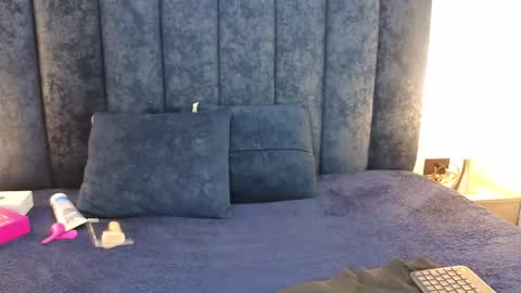 Snapshot of yunkeyc chatting on 11-10-25, 02:43 yunkeyc online show from 11-10-25, 02:43