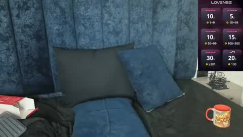 Snapshot of yunkeyc chatting on 05-25-26, 01:22 yunkeyc online show from 05-25-26, 01:22