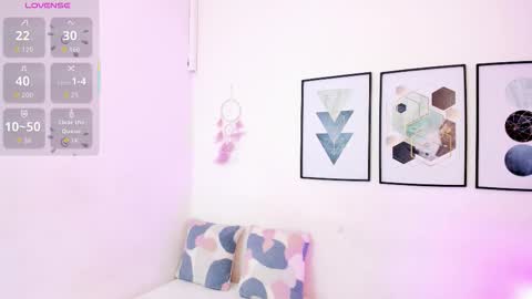 Yunna online show from 11-24-25, 11:32