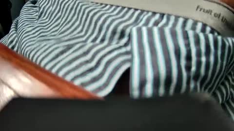 yuppers1234 online show from 09-13-25, 03:56