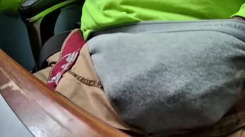 yuppers1234 online show from 10-17-25, 06:10