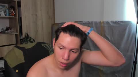 yurii_moody online show from 02-06-25, 05:46