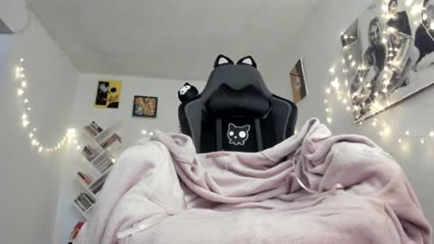 paola online show from 12-22-24, 06:26