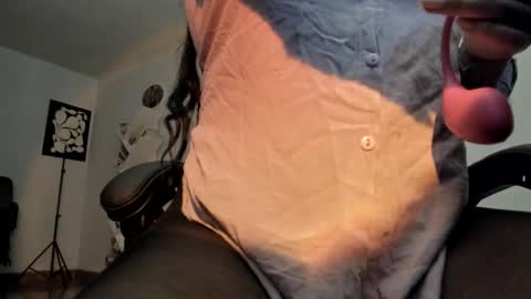 paola online show from 12-22-25, 08:17