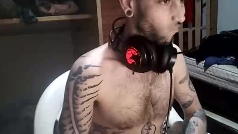 Yuumi online show from 10-15-25, 08:14