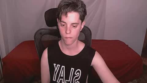 Snapshot of yuyito15 chatting on 11-24-25, 02:22 Yuyu online show from 11-24-25, 02:22