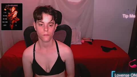 Snapshot of yuyito15 chatting on 11-30-25, 01:20 Yuyu online show from 11-30-25, 01:20