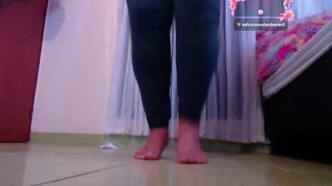 yvonn online show from 12-14-25, 02:17