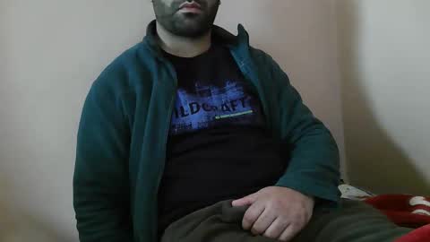 Snapshot of yxxtxxdentyk chatting on 01-16-26, 05:44 Bi BearXXX online show from 01-16-26, 05:44