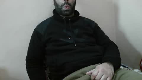 Snapshot of yxxtxxdentyk chatting on 02-03-26, 05:38 Bi BearXXX online show from 02-03-26, 05:38