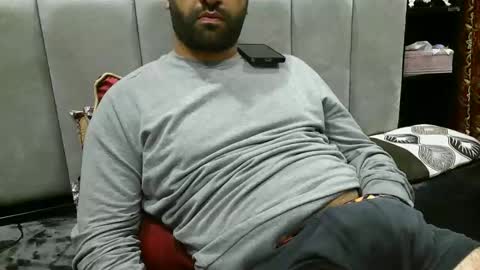 Snapshot of yxxtxxdentyk chatting on 03-12-26, 06:58 Bi BearXXX online show from 03-12-26, 06:58