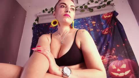 Zoe  online show from 10-19-25, 03:07