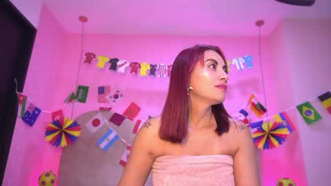Snapshot of z_zoe_ chatting on 06-19-26, 03:00 Zoe online show from 06-19-26, 03:00