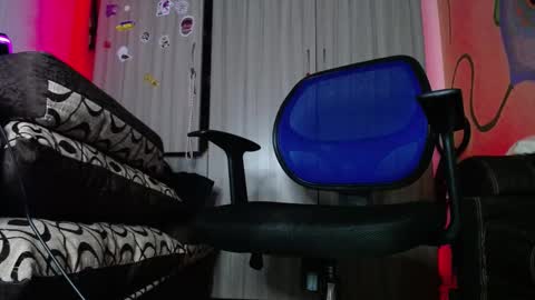 Zac Freelance model online show from 02-20-25, 07:01