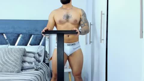 Snapshot of zack_froone chatting on 02-24-26, 01:31 Richard online show from 02-24-26, 01:31