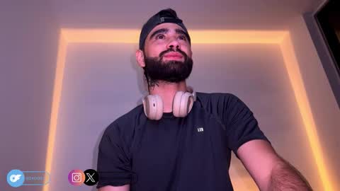 zack_sullivan22 online show from 09-24-25, 01:53